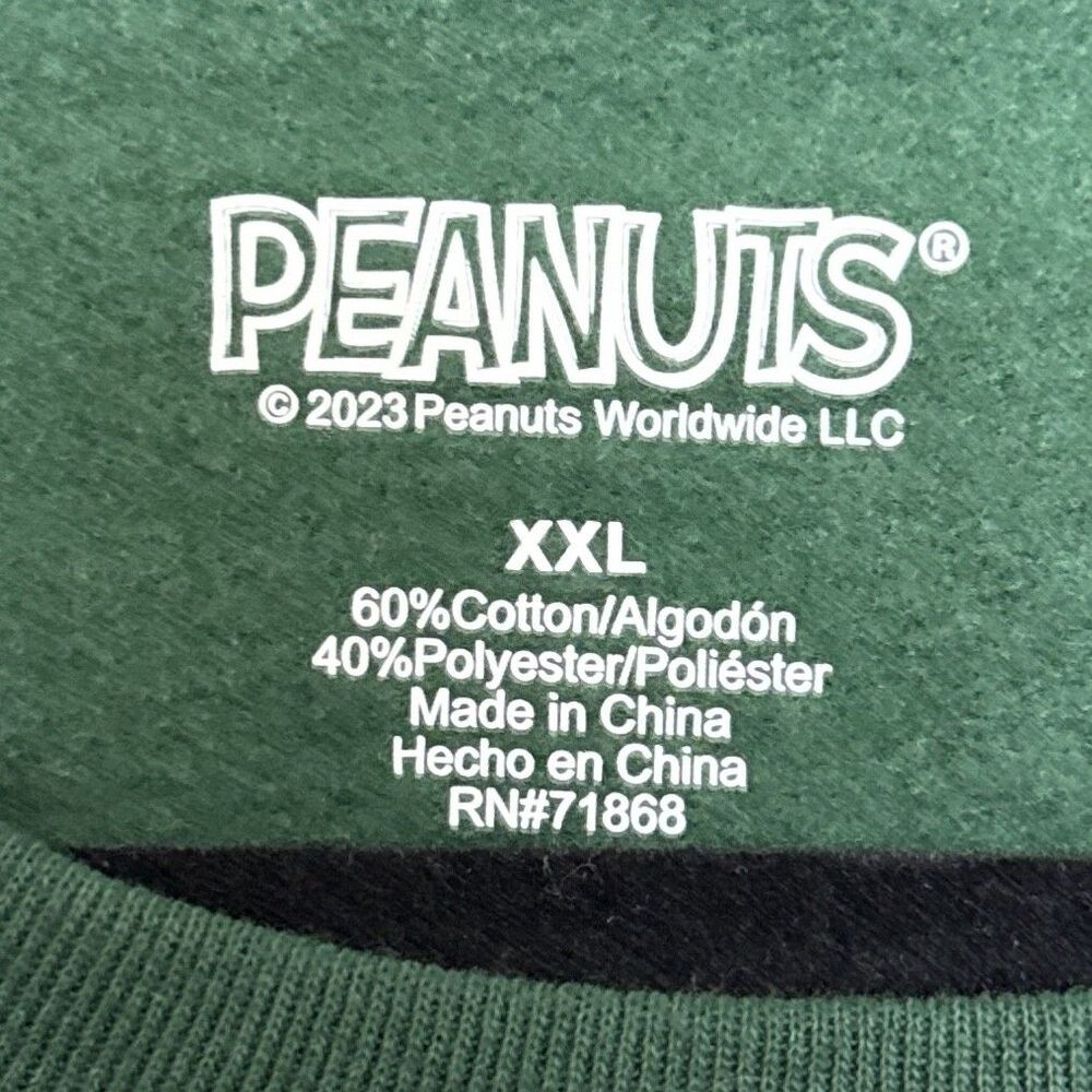 Christmas Sweatshirt Mens XXL Peanuts Snoopy Green Long Sleeve Crew Neck Holiday - Picture 4 of 5